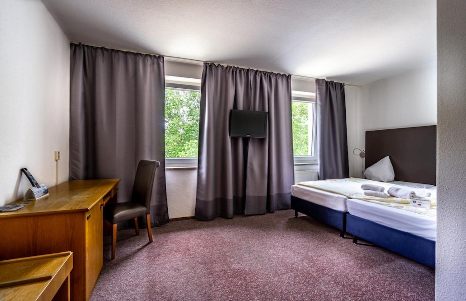 Sl'Otel Budget Bernburg Luaran gambar
