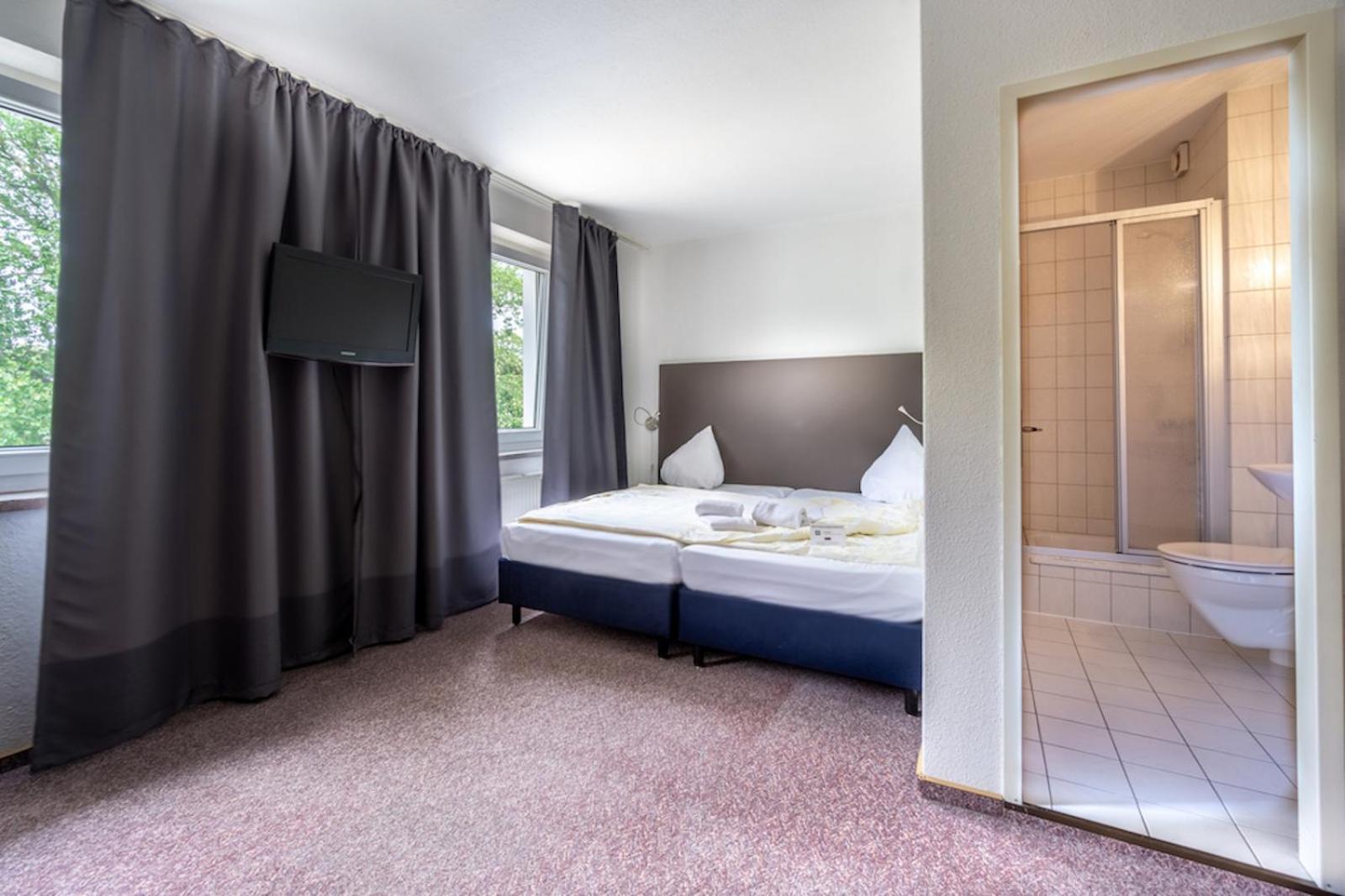 Sl'Otel Budget Bernburg Luaran gambar