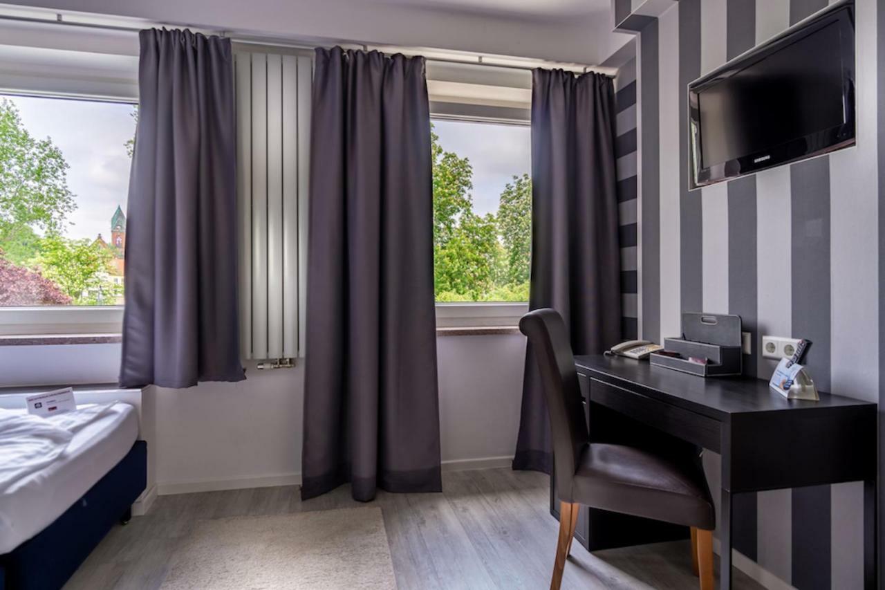 Sl'Otel Budget Bernburg Luaran gambar